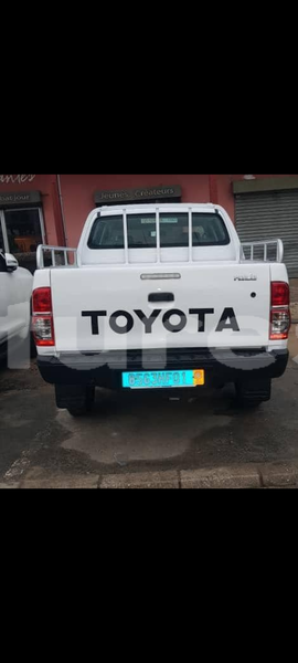 Big with watermark toyota hilux abidjan abidjan 37405