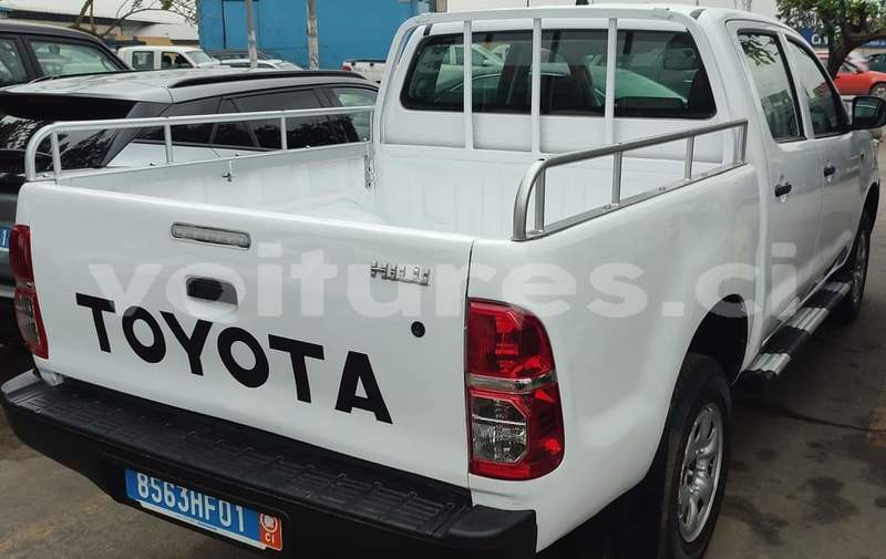 Big with watermark toyota hilux abidjan abidjan 37480