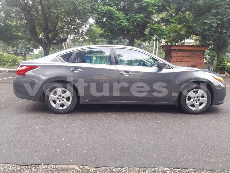 Big with watermark nissan altima abidjan abidjan 37628