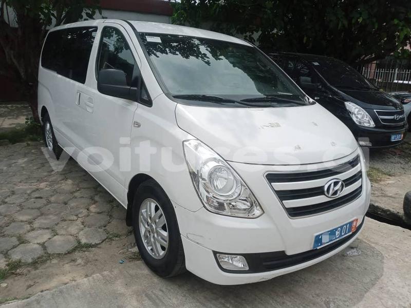 Big with watermark hyundai h1 abidjan abidjan 37949