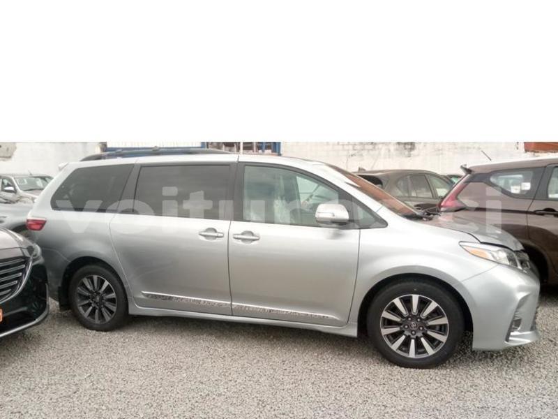 Big with watermark toyota sienna abidjan abidjan 40211