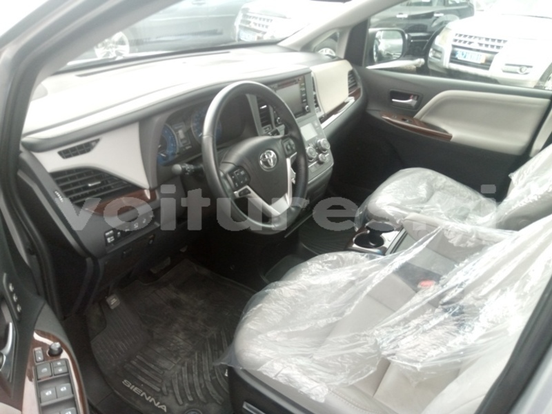 Big with watermark toyota sienna abidjan abidjan 40211