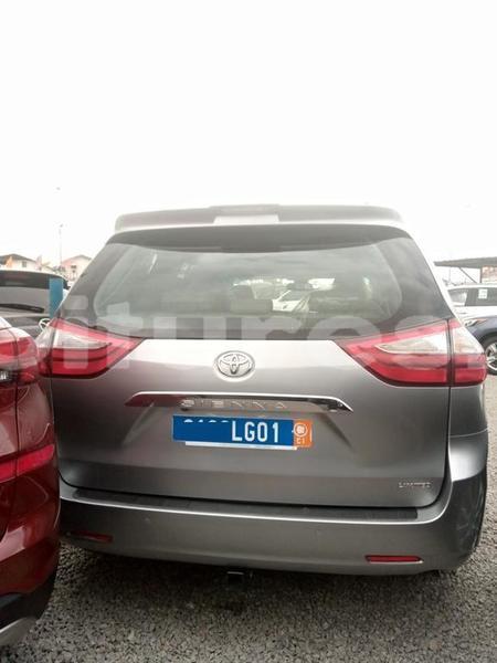 Big with watermark toyota sienna abidjan abidjan 40211