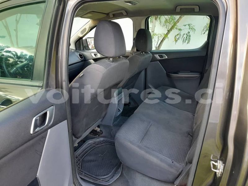 Big with watermark mazda bt 50 abidjan abidjan 41820