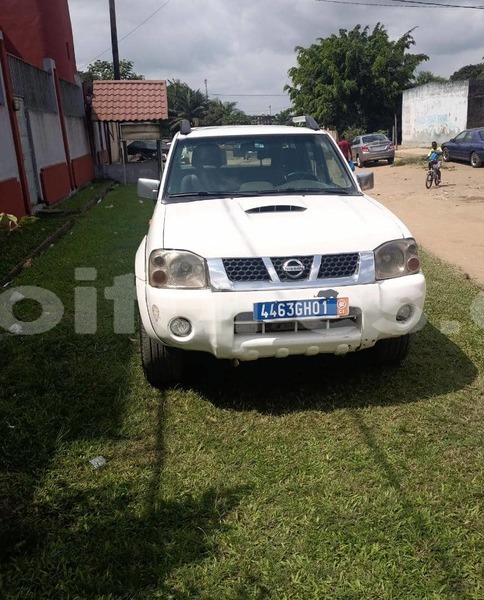 Big with watermark nissan hardbody abidjan abidjan 42531