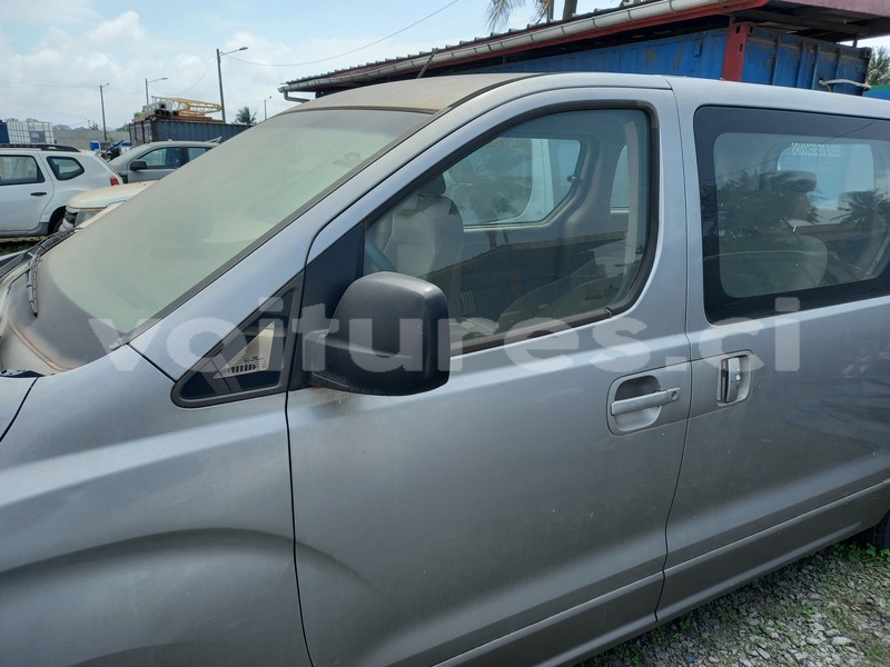 Big with watermark hyundai h1 abidjan abidjan 43073