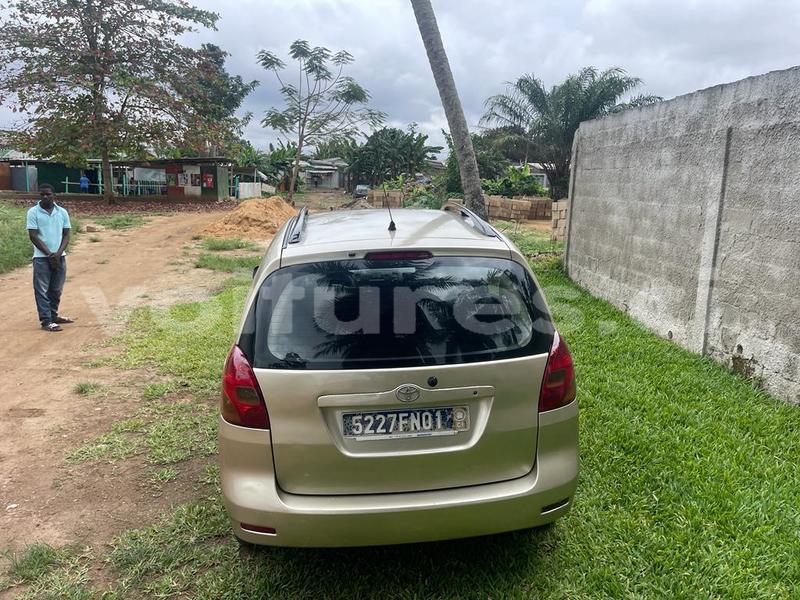 Big with watermark toyota avensis verso abidjan abidjan 44010