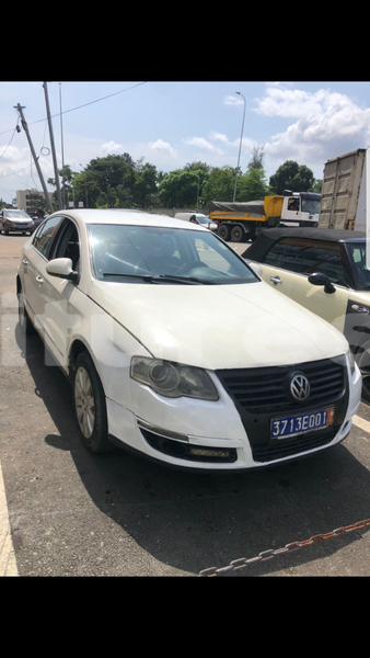 Big with watermark volkswagen passat abidjan abidjan 44985