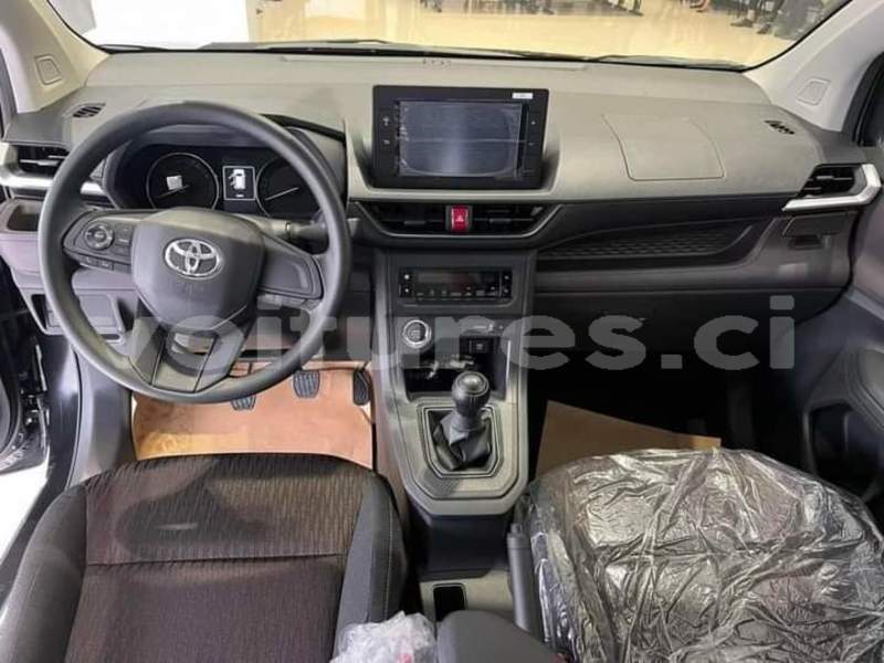 Big with watermark toyota avanza ivory coast aboisso 45529