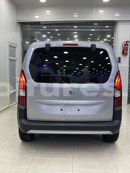 Big with watermark peugeot traveller ivory coast aboisso 46736