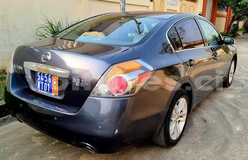 Big with watermark nissan altima abidjan abidjan 48213