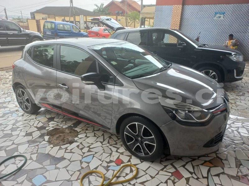 Big with watermark renault clio rs abidjan abidjan 48516