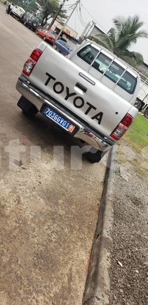 Big with watermark toyota hilux abidjan abidjan 49082