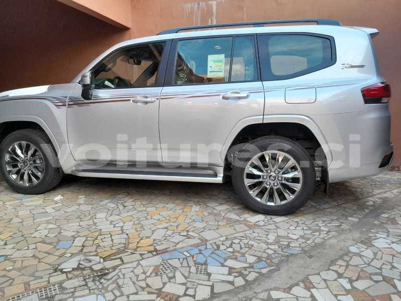 Big with watermark toyota land cruiser abidjan abidjan 49170