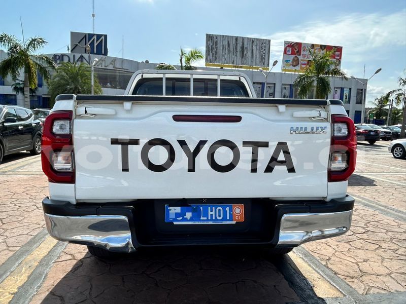 Big with watermark toyota hilux abidjan abidjan 49348