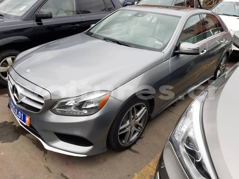 Big with watermark e350 gris