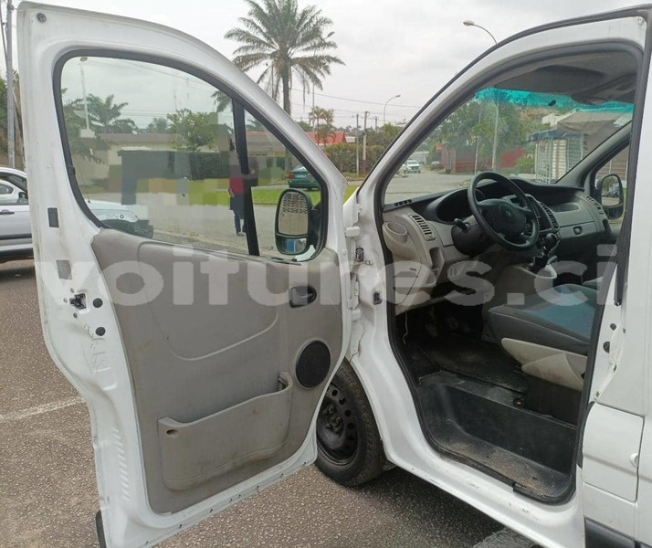 Big with watermark renault trafic abidjan abidjan 50129