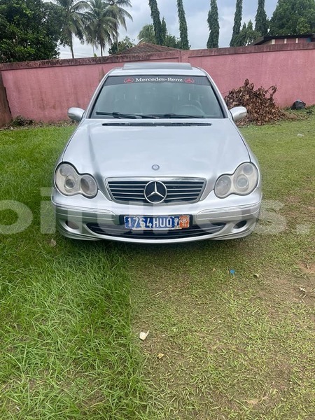 Big with watermark mercedes viano abidjan abidjan 51408