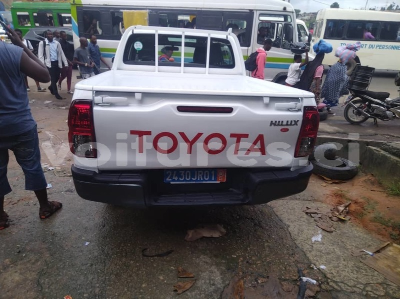 Big with watermark toyota hilux abidjan abidjan 52659