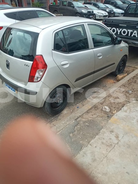 Big with watermark hyundai i10 abidjan abidjan 53180