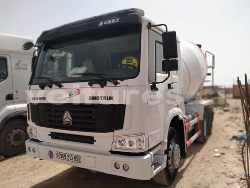 Big with watermark iveco trakker ivory coast aboisso 53910