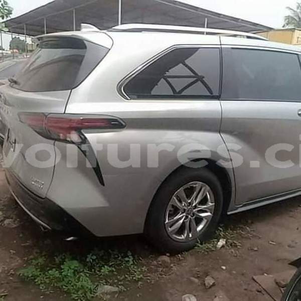 Big with watermark toyota sienna ivory coast aboisso 54107