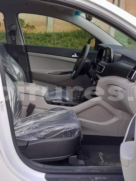 Big with watermark hyundai tucson ivory coast aboisso 55236