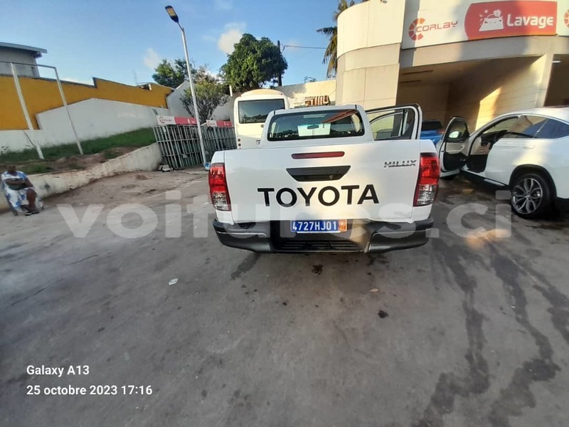 Big with watermark toyota hilux abidjan abidjan 58182