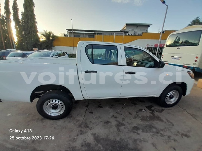 Big with watermark toyota hilux abidjan abidjan 58182