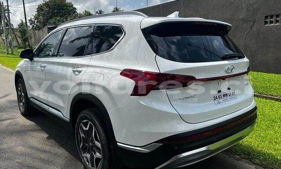 Buy used hyundai santa fe white car in aboisso in ivory coast - voitures.ci