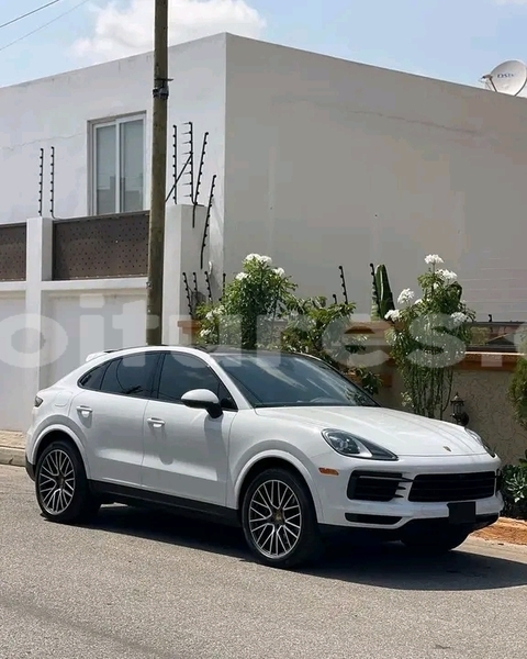 Big with watermark porsche cayenne ivory coast aboisso 60574