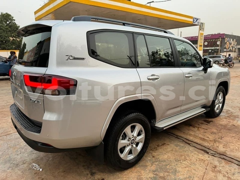 Big with watermark toyota land cruiser ivory coast aboisso 61702