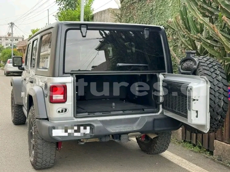 Big with watermark jeep wrangler ivory coast aboisso 61990