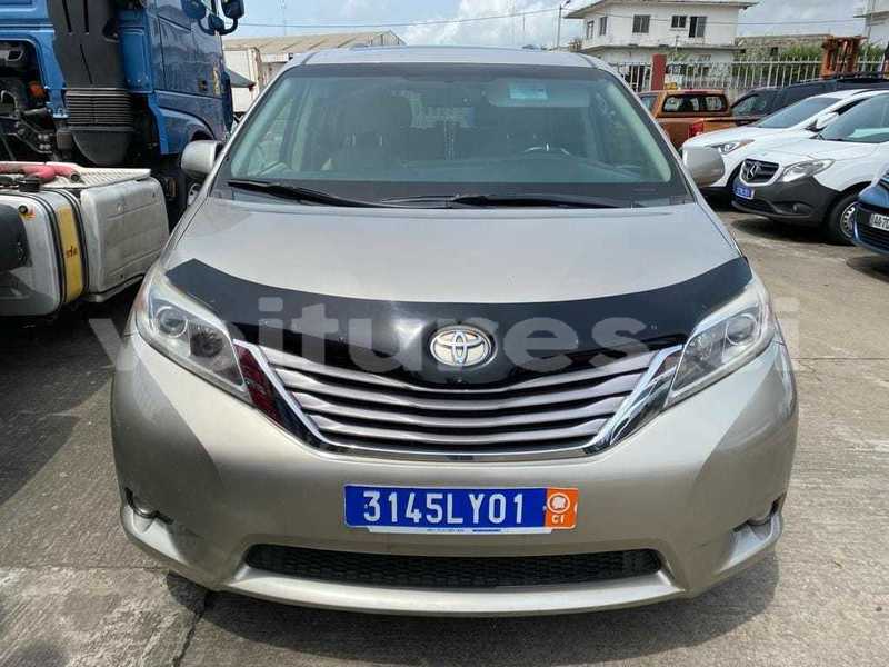 Big with watermark toyota sienna abidjan abidjan 62942