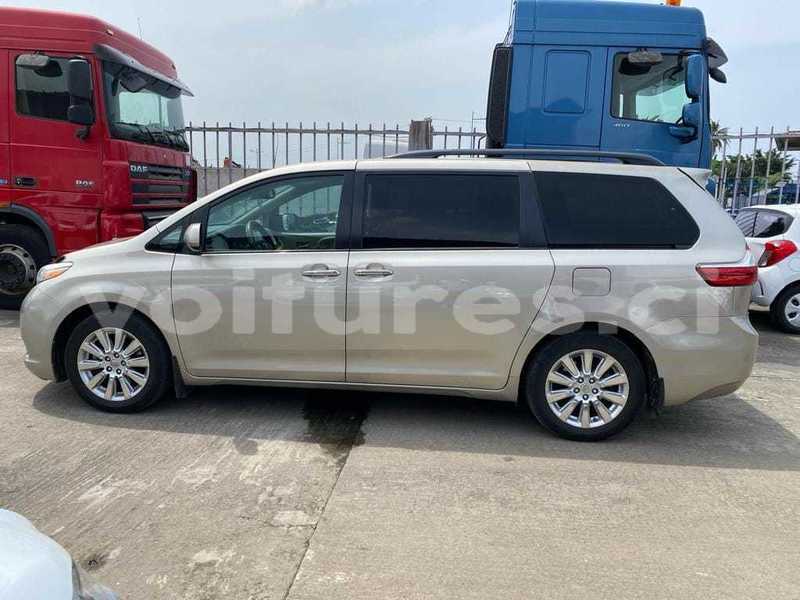 Big with watermark toyota sienna abidjan abidjan 62942