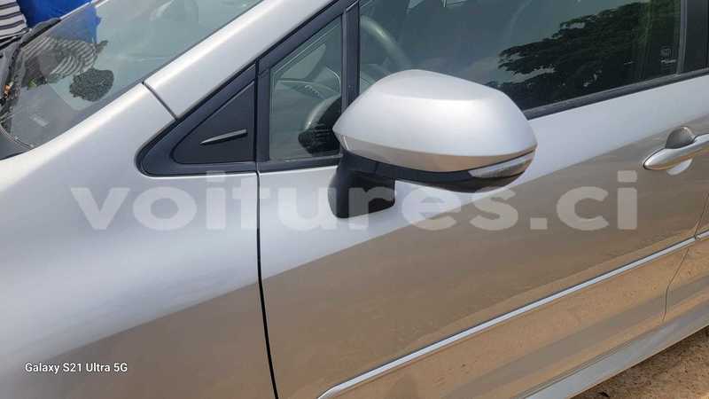 Big with watermark toyota corolla ivory coast aboisso 63087