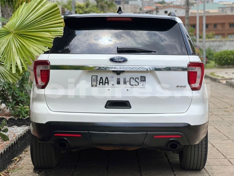 Big with watermark ford explorer abidjan abidjan 63628