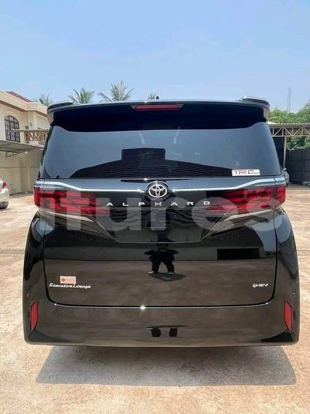 Big with watermark toyota alphard ivory coast aboisso 64016