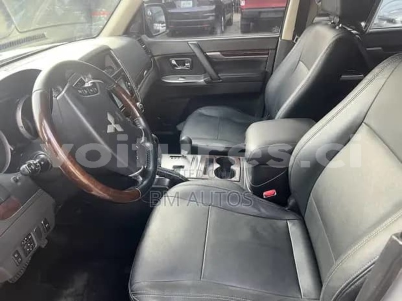 Big with watermark mitsubishi pajero sport abidjan abidjan 64204