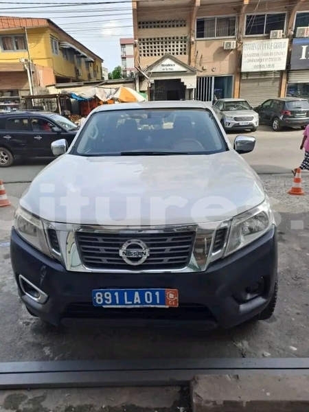 Big with watermark nissan navara abidjan abidjan 64377