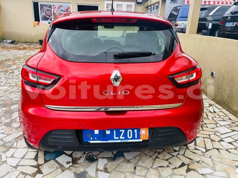 Big with watermark renault clio rs ivory coast aboisso 65236