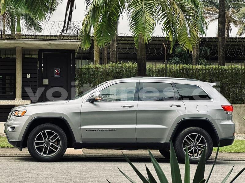 Big with watermark jeep grand cherokee ivory coast aboisso 65262