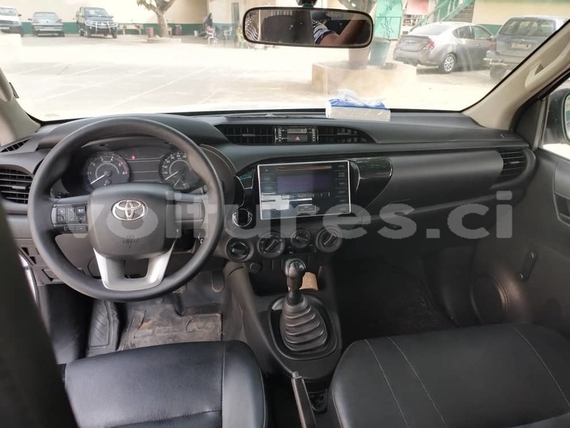 Big with watermark toyota hilux abidjan abidjan 66530