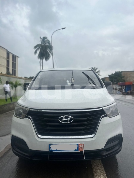 Big with watermark hyundai h1 abidjan abidjan 66763