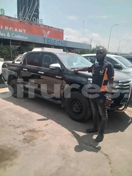 Big with watermark toyota hilux abidjan abidjan 67169