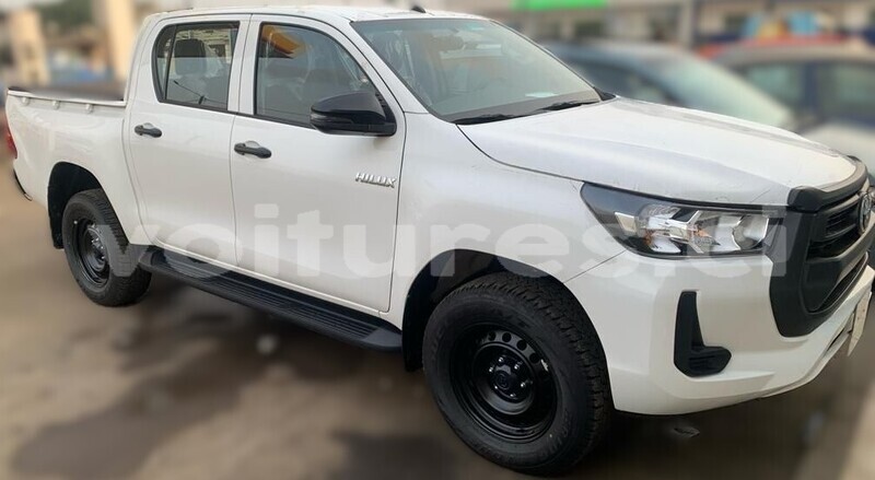 Big with watermark toyota hilux abidjan abidjan 67177