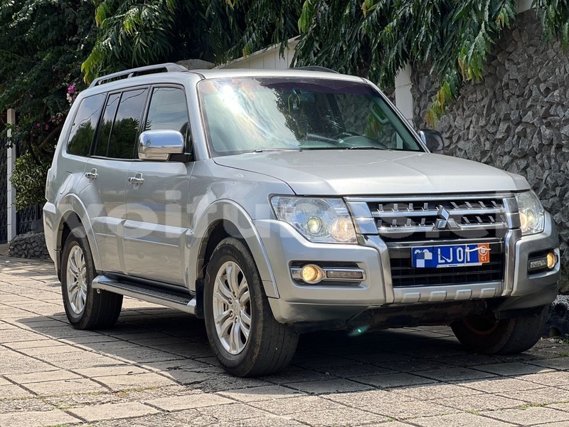 Big with watermark mitsubishi pajero abidjan abidjan 67492