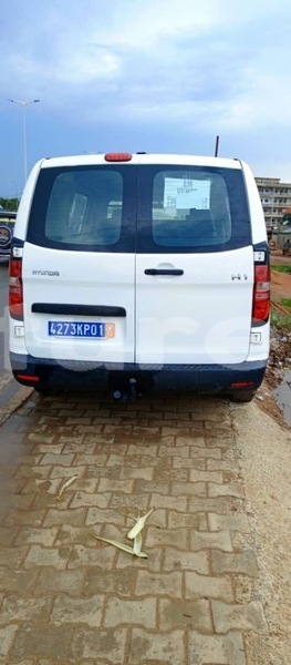 Big with watermark hyundai h1 abidjan abidjan 67557