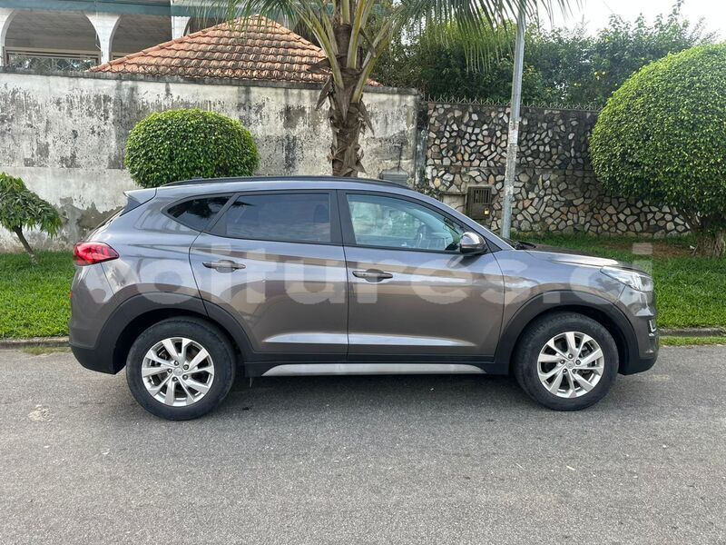 Big with watermark hyundai tucson abidjan abidjan 68028