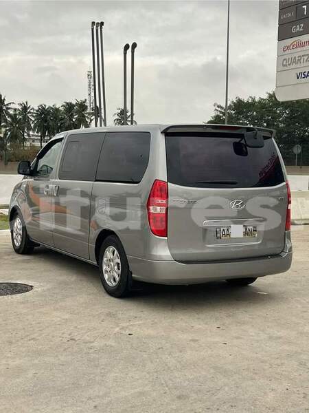 Big with watermark hyundai h1 abidjan abidjan 68254